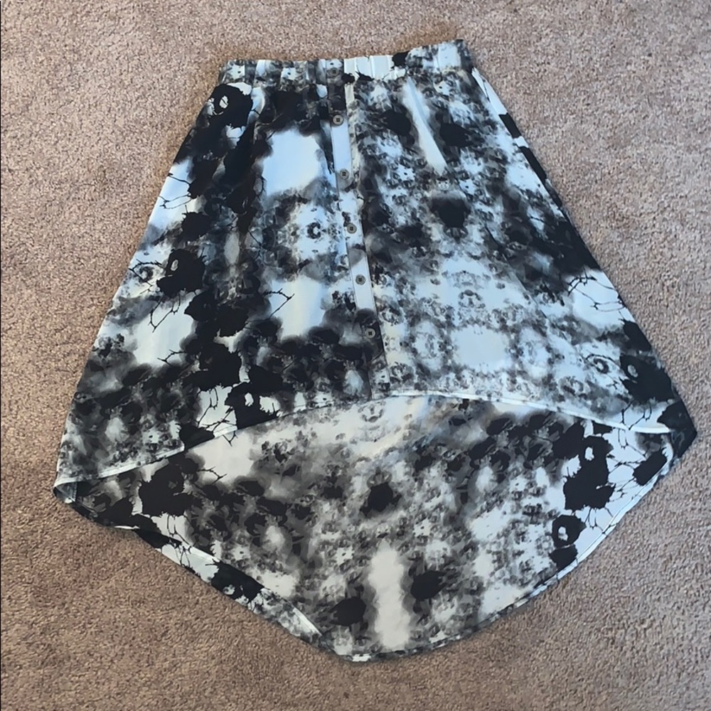 Black and White Pattered Skirt